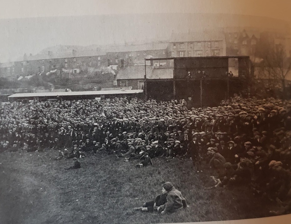 Bolton - Pikes Lane : Image credit doingthe92.com